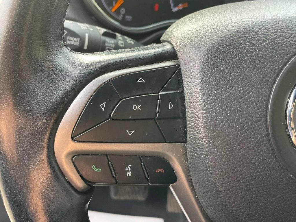 Used 2021 Jeep Grand Cherokee Laredo X AWD/4WD image 29