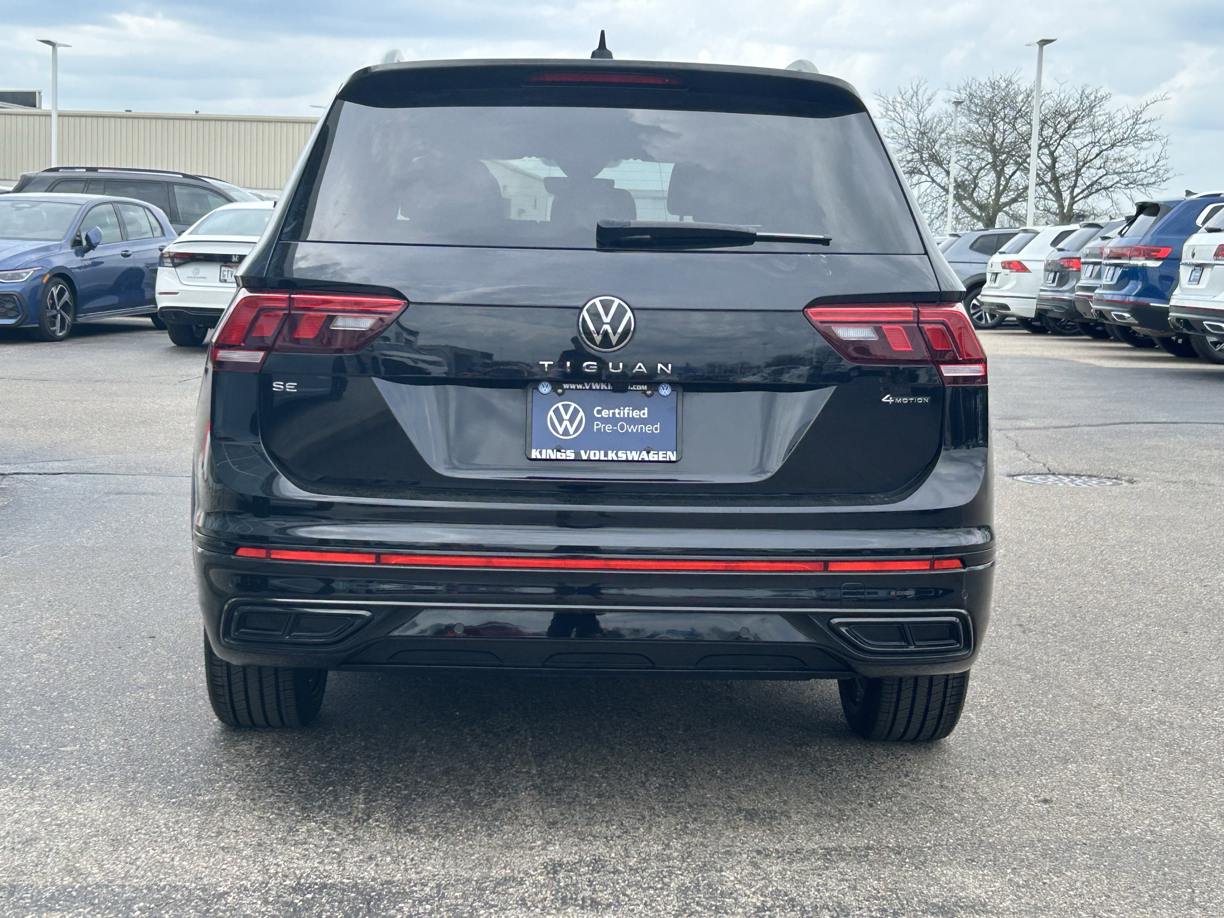 Certified 2022 Volkswagen Tiguan SE R-Line AWD/4WD image 6