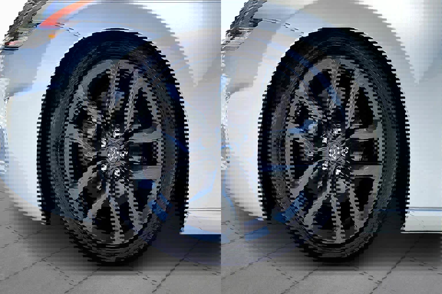 Used 2020 Nissan 370Z Coupe image 8