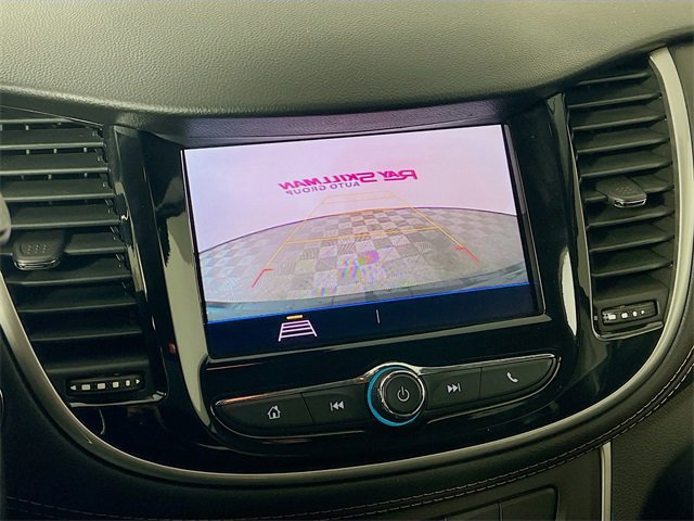 Used 2020 Chevrolet Trax LT w/ LT Convenience Package image 18