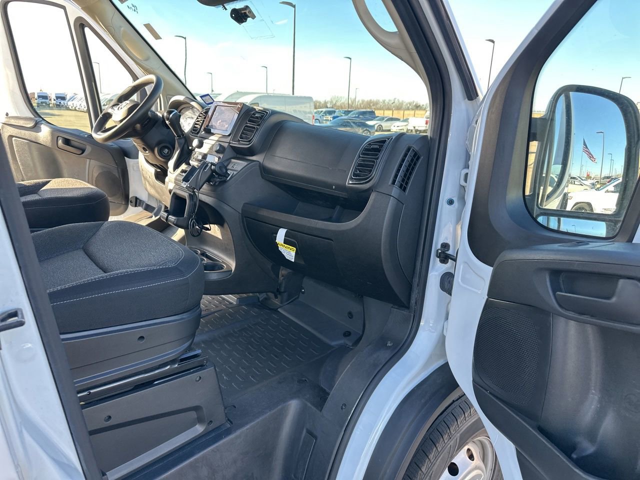 Used 2023 RAM ProMaster 2500 image 19