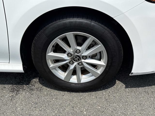Used 2025 Toyota Camry LE AWD/4WD image 7