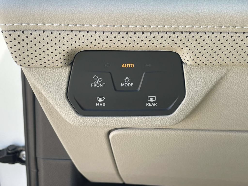 New 2026 Volkswagen Atlas SE FWD image 18