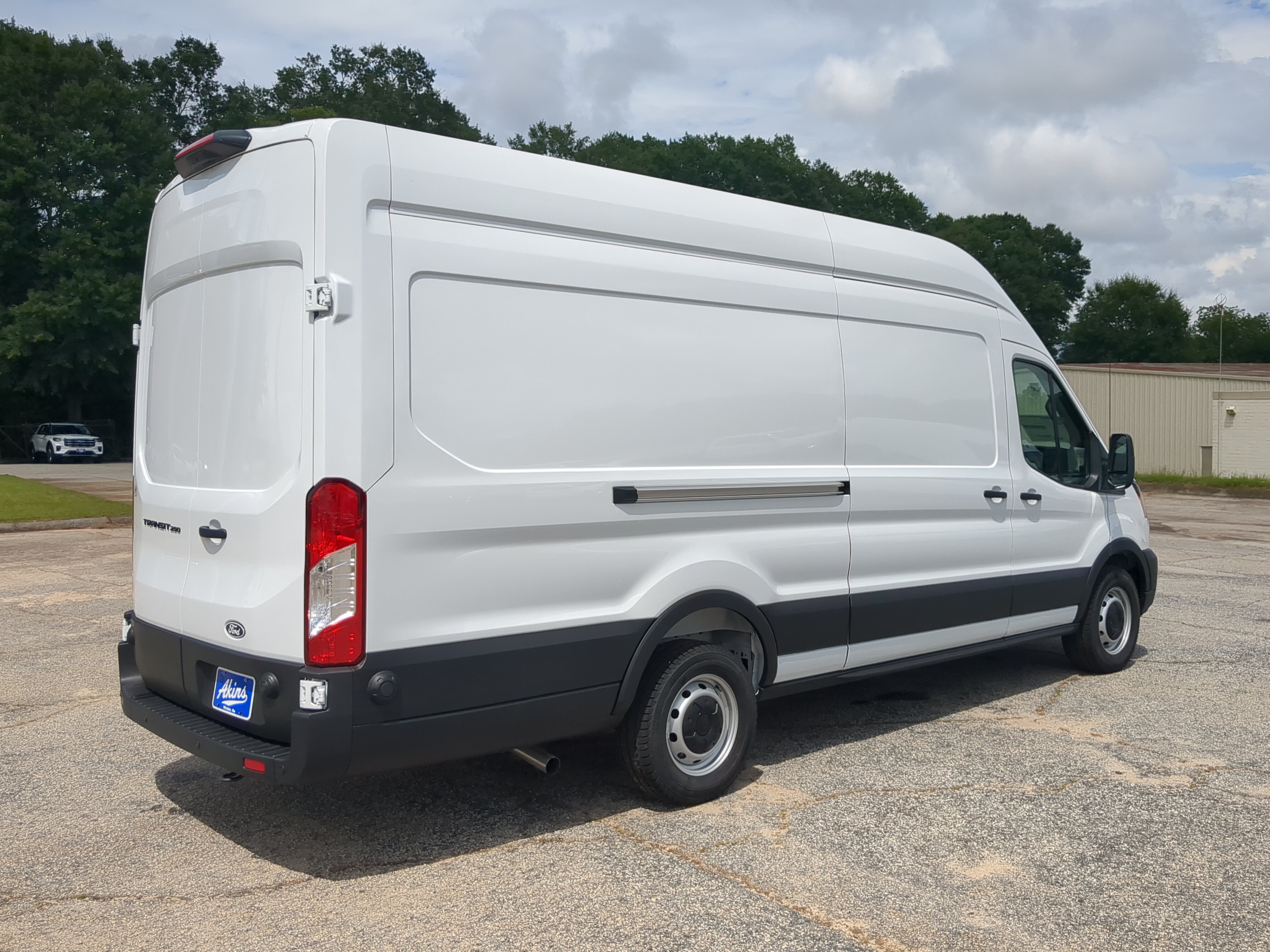 New 2026 Ford Transit 250 148 High Roof Extended RWD image 3