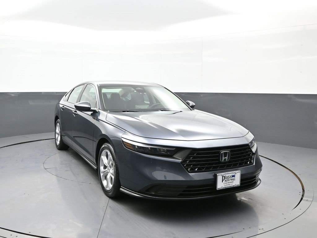 Certified 2023 Honda Accord LX image 3