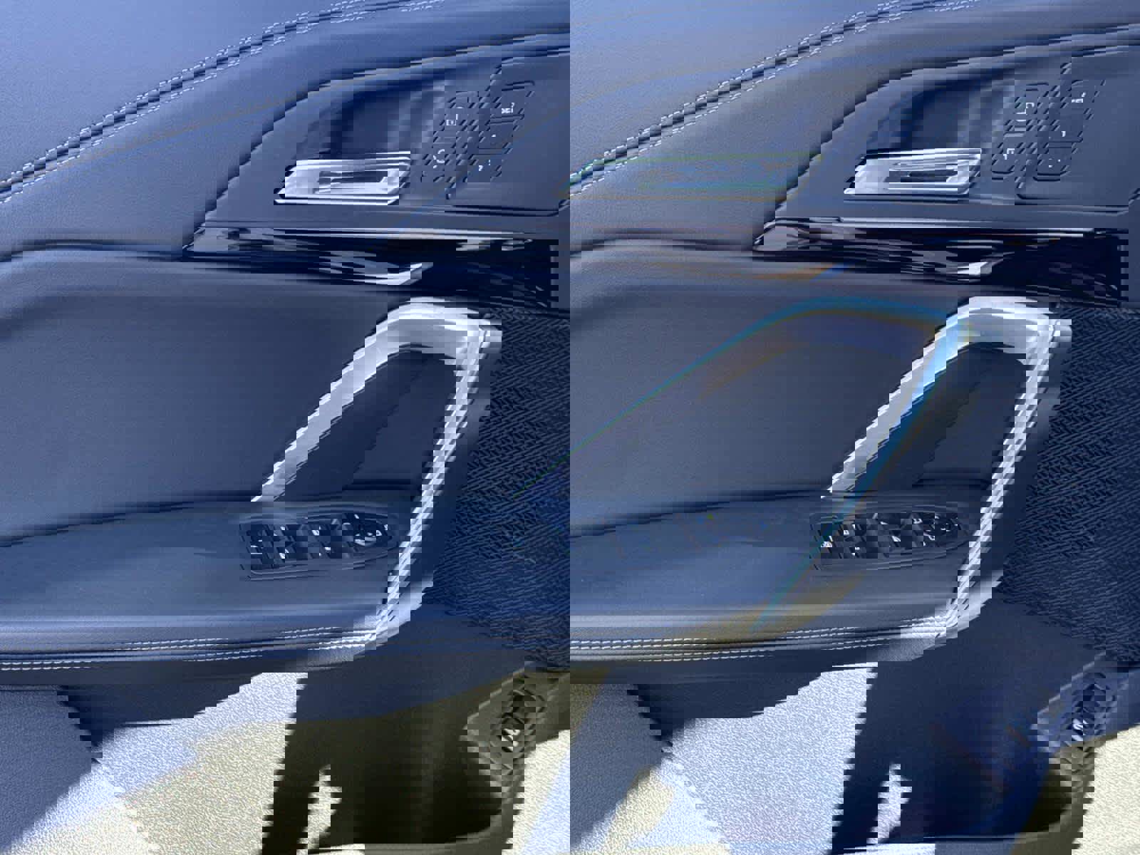 New 2026 BMW X1 xDrive28i w/ Convenience Package image 27