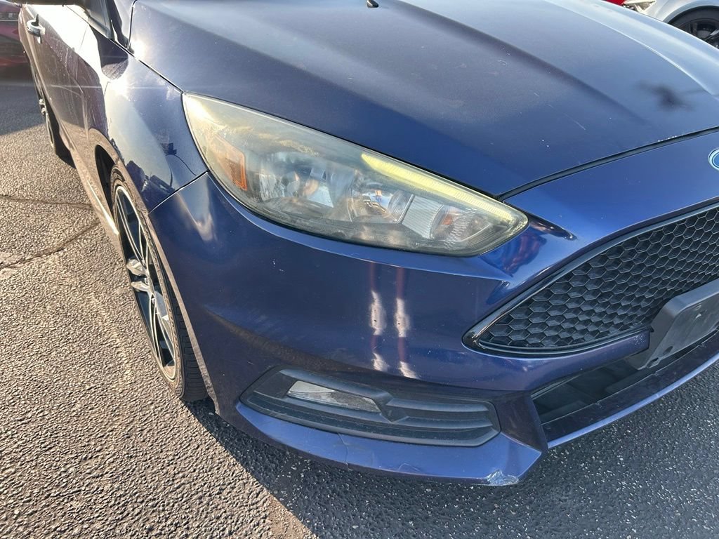 Used 2016 Ford Focus ST FWD image 2