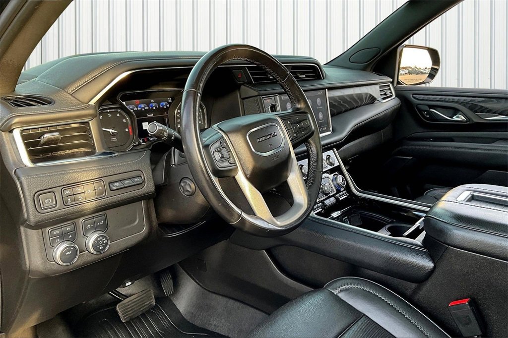 Used 2021 GMC Yukon Denali image 17