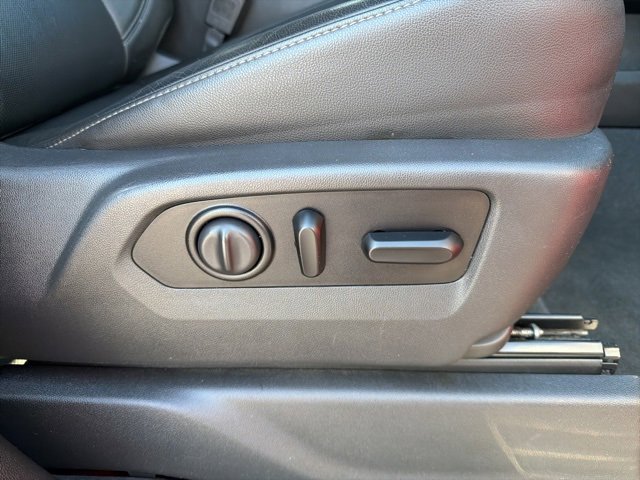 Used 2020 Chevrolet Silverado 2500 LTZ w/ LTZ Premium Package image 14