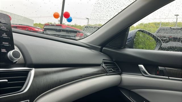 Used 2020 Honda Accord EX image 18