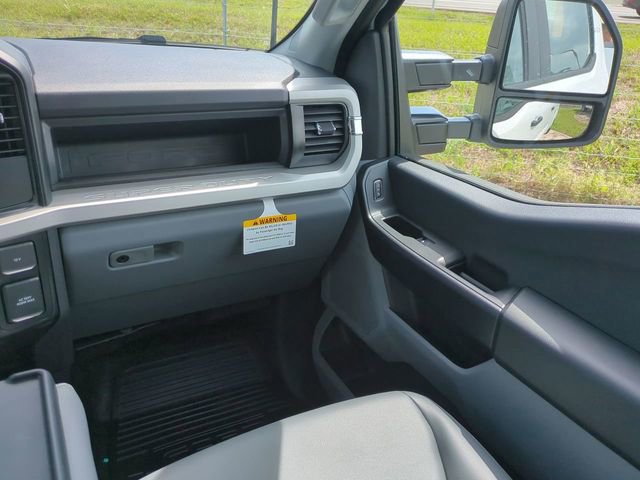 New 2026 Ford F250 XL w/ XL Chrome Package AWD/4WD image 16