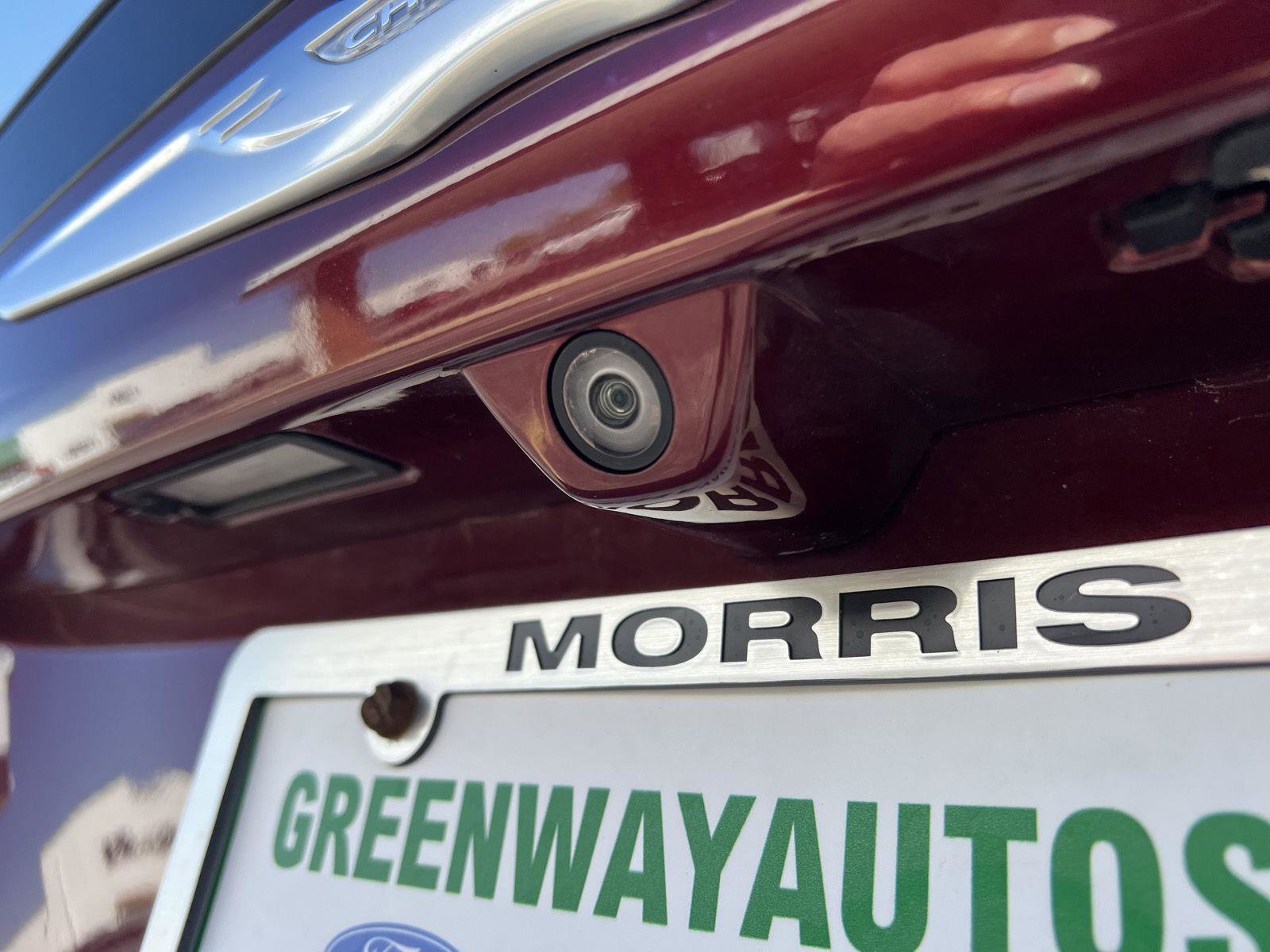 Used 2017 Chrysler Pacifica Touring image 6