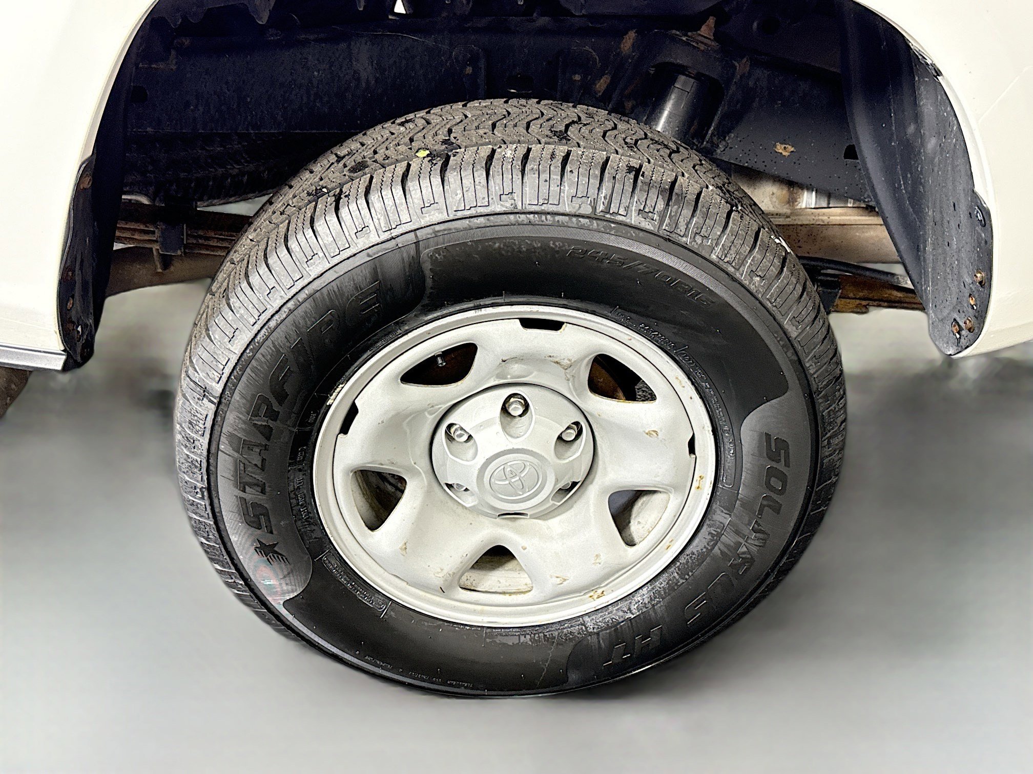 Used 2022 Toyota Tacoma SR image 32