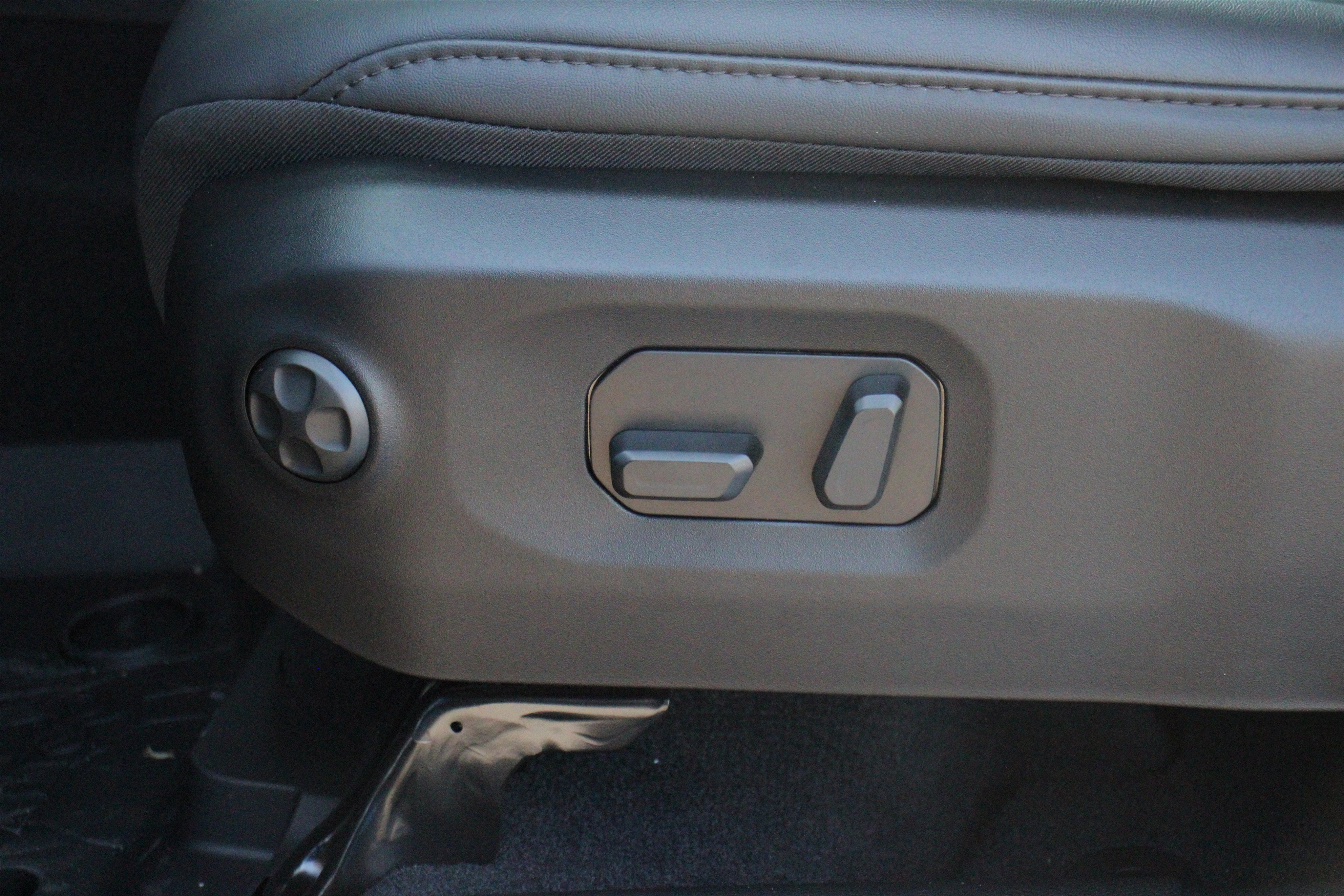 New 2027 Jeep Wrangler Rubicon AWD/4WD image 4