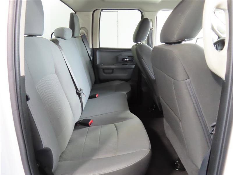 Used 2024 RAM 1500 Classic SLT AWD/4WD image 29