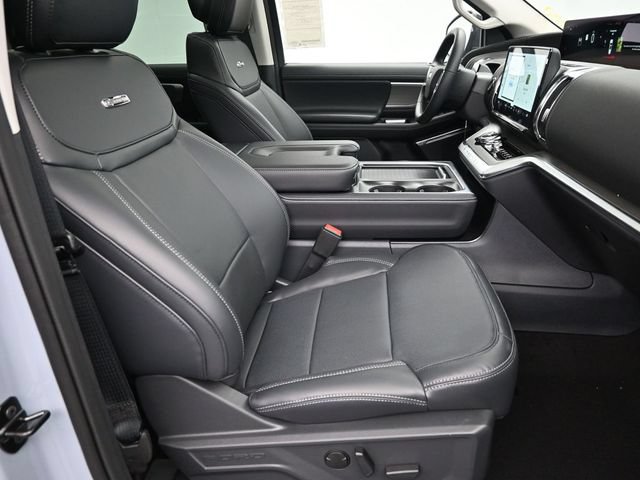 New 2026 Ford Expedition Max Platinum w/ Driver's Package AWD/4WD image 12