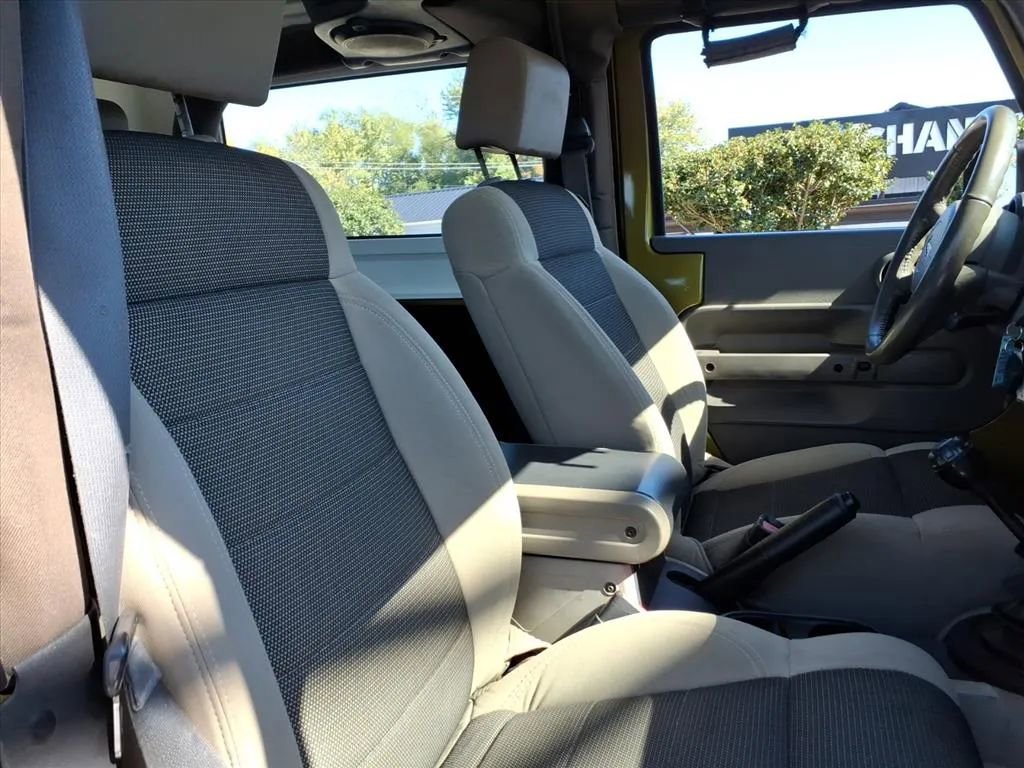 Used 2007 Jeep Wrangler X image 9