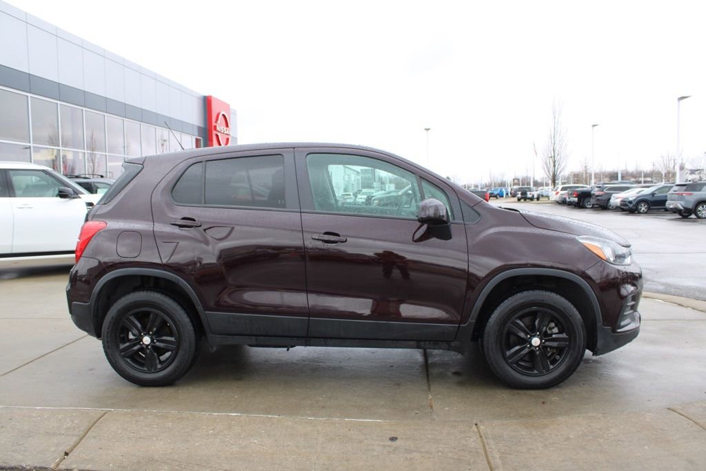 Used 2021 Chevrolet Trax LS w/ Tint and Cruise Package image 6
