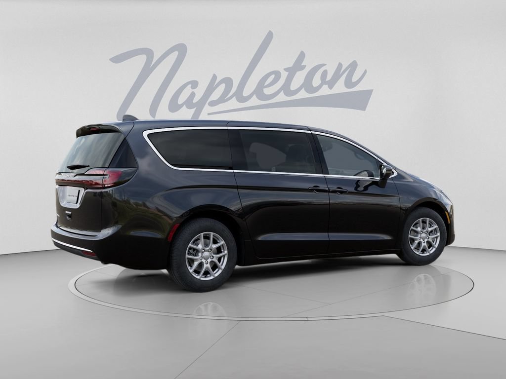 New 2027 Chrysler Pacifica Select FWD image 4