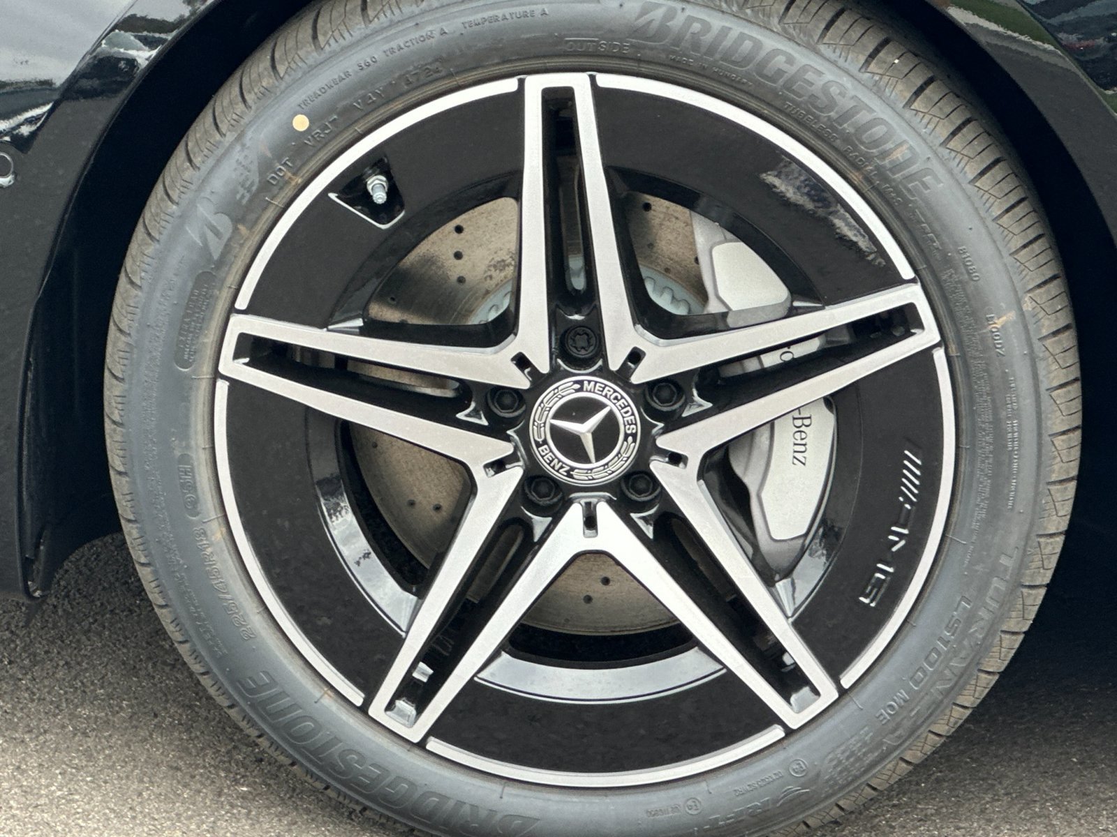 Used 2025 Mercedes-Benz C 300 4MATIC Sedan image 32