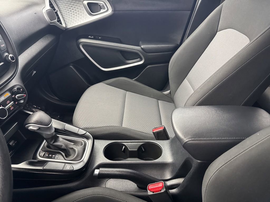 Used 2022 Kia Soul LX w/ Technology Package FWD image 23