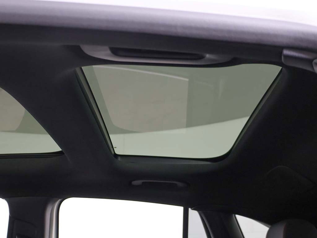 Used 2024 Mercedes-Benz GLA 250 4MATIC image 16