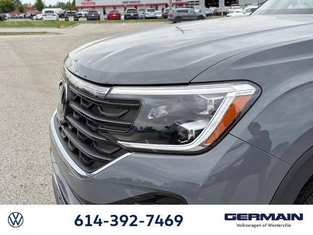 New 2026 Volkswagen Atlas Cross Sport SEL Premium R-Line AWD/4WD image 13