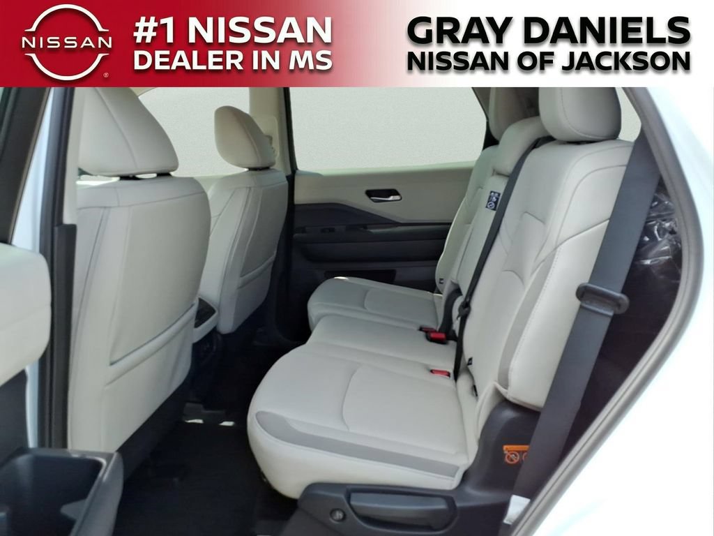 New 2026 Nissan Pathfinder SL FWD image 25