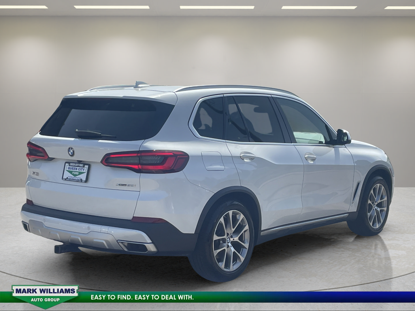 Used 2019 BMW X5 xDrive50i w/ Executive Package AWD/4WD image 5