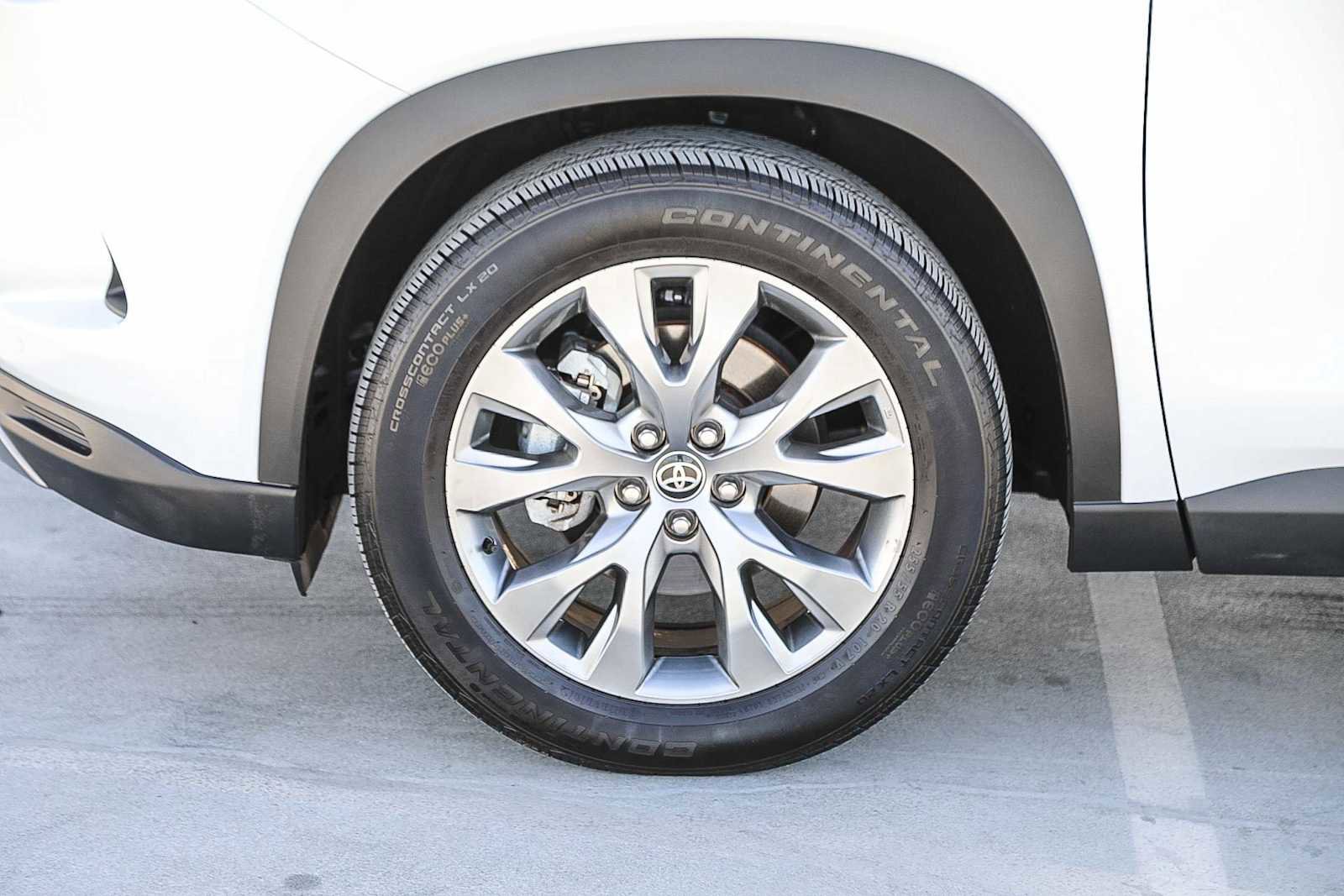 Used 2025 Toyota Grand Highlander Limited image 10