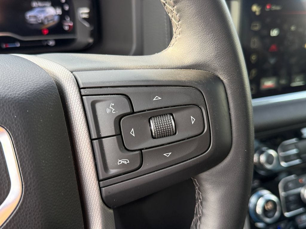 Used 2024 GMC Yukon Denali AWD/4WD image 18