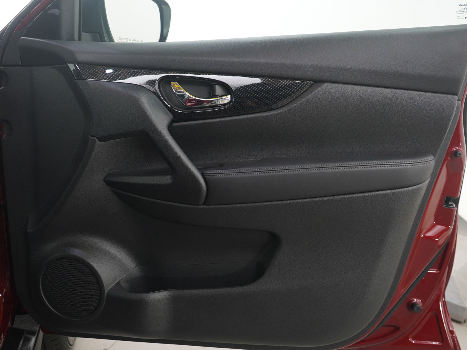 Used 2020 Nissan Rogue SL w/ Premium Package image 12