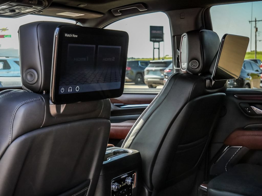 Used 2023 GMC Yukon Denali Ultimate AWD/4WD image 30