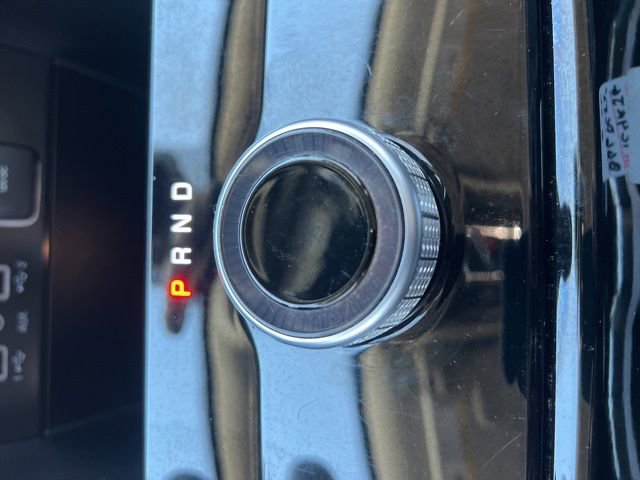 Used 2023 Jeep Grand Cherokee Limited w/ Trailer Tow Prep Group (B) image 15