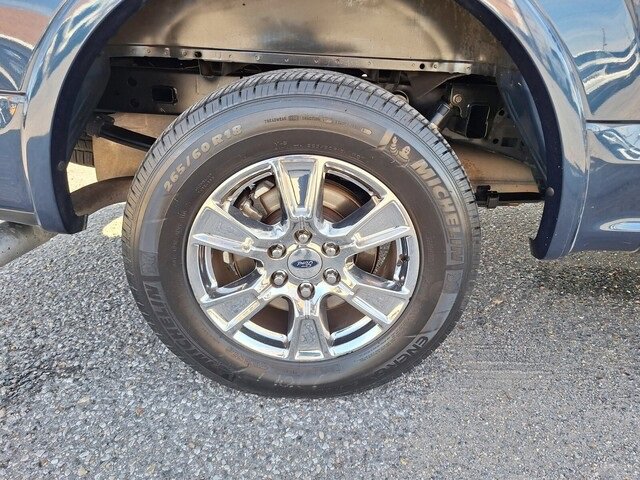 Used 2015 Ford F150 Lariat image 32