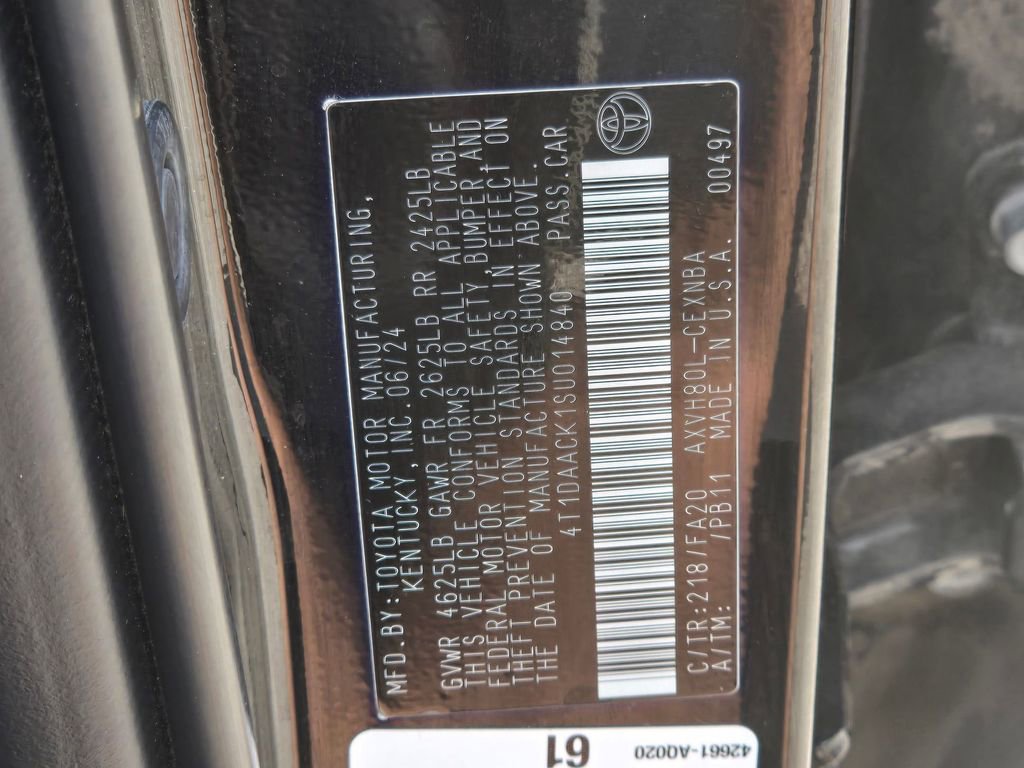 Used 2025 Toyota Camry LE FWD image 32