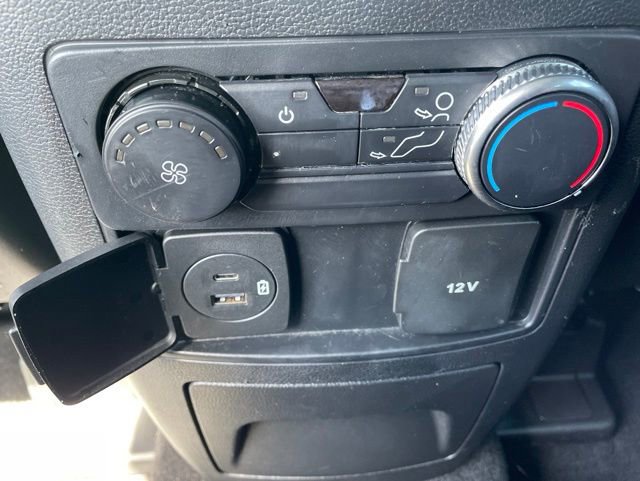 Used 2022 Ford Explorer XLT AWD/4WD image 19