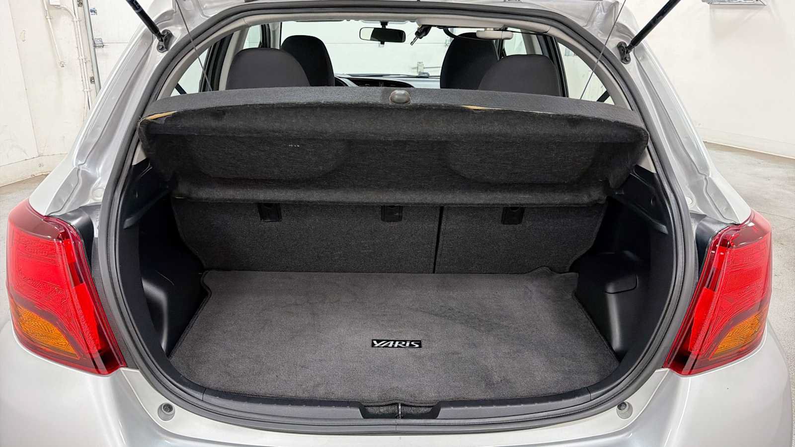 Used 2015 Toyota Yaris L FWD image 25