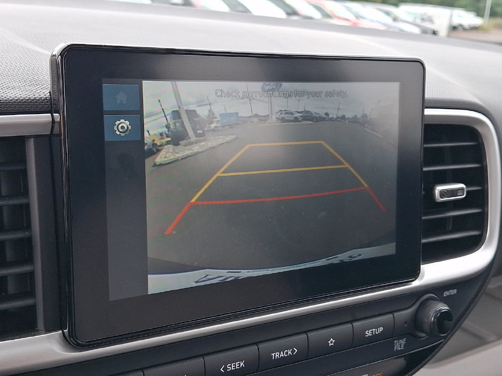 Used 2026 Hyundai Venue SEL FWD image 4