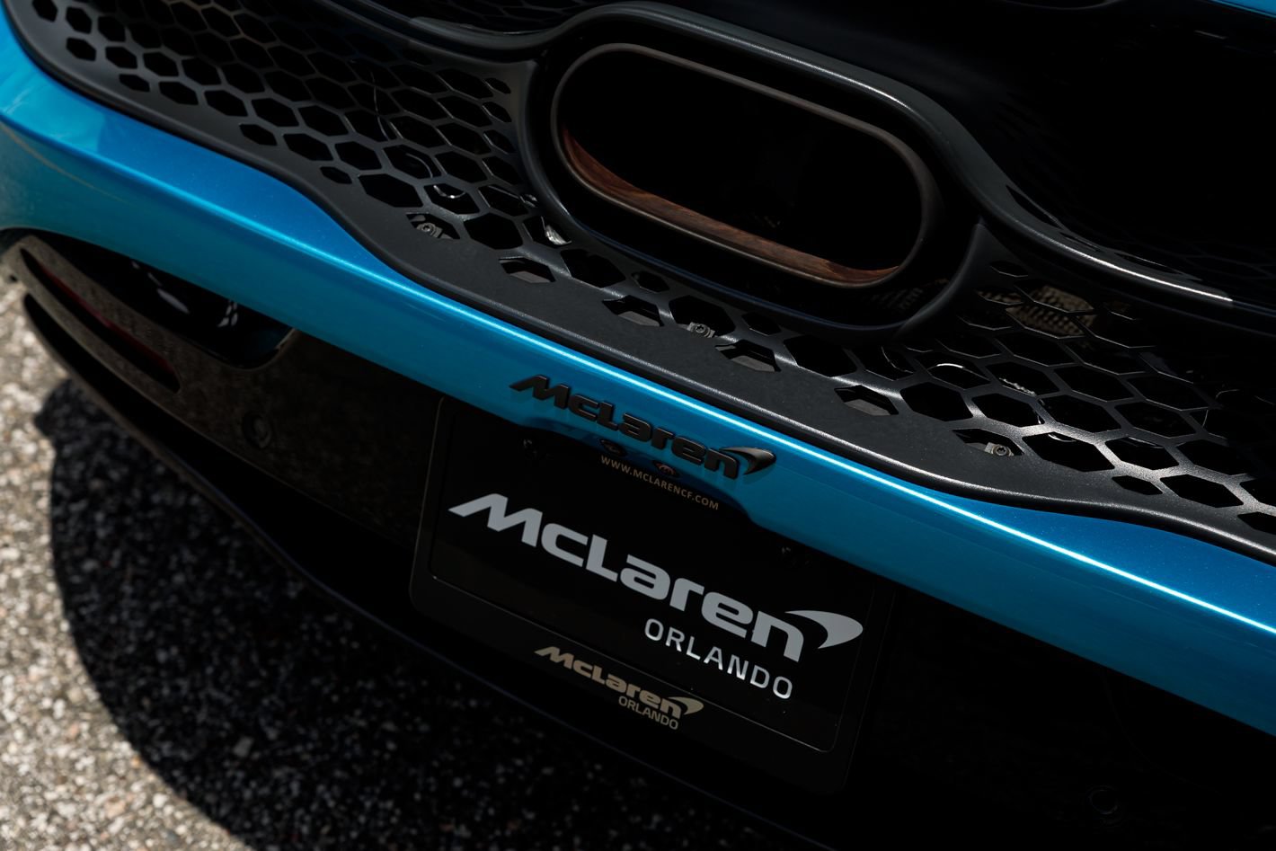 Used 2025 McLaren 750S RWD image 22