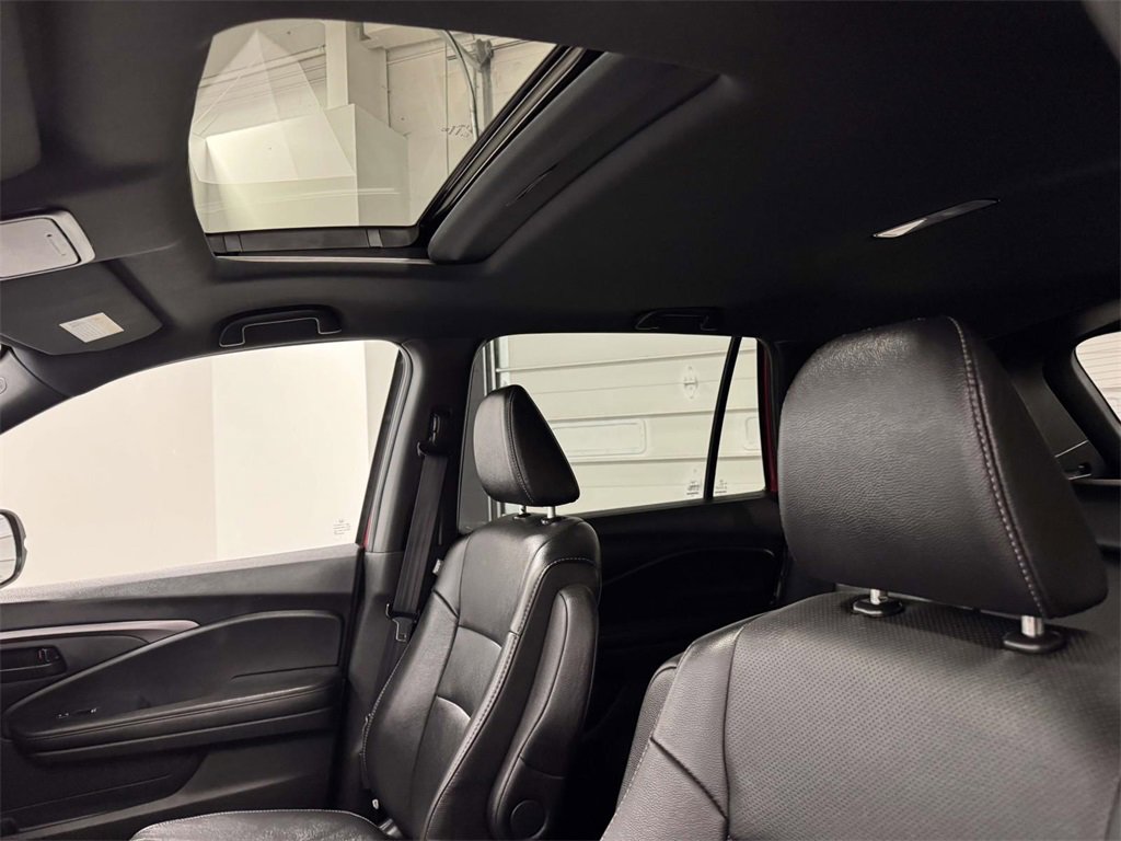 Used 2023 Honda Passport EX-L image 18
