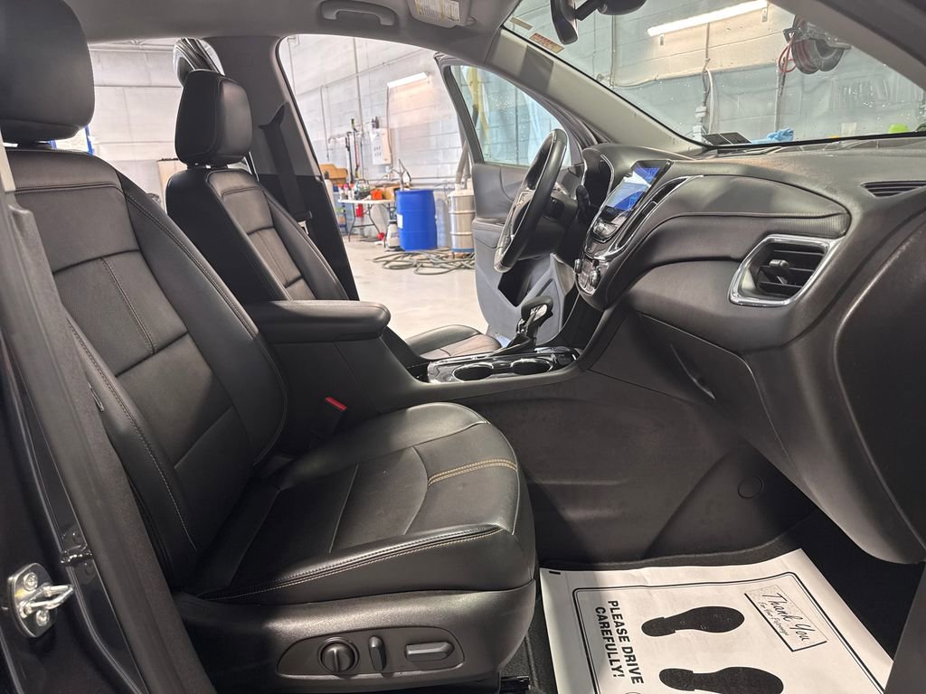 Used 2022 Chevrolet Equinox Premier AWD/4WD image 33