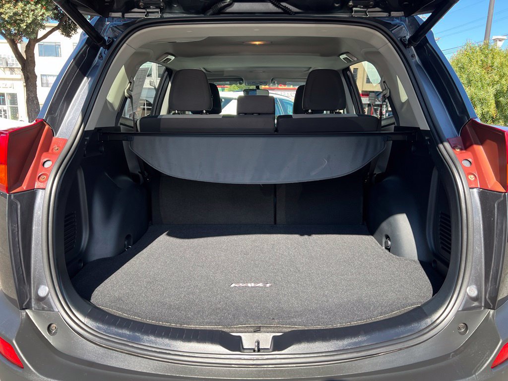 Used 2015 Toyota RAV4 XLE FWD image 37