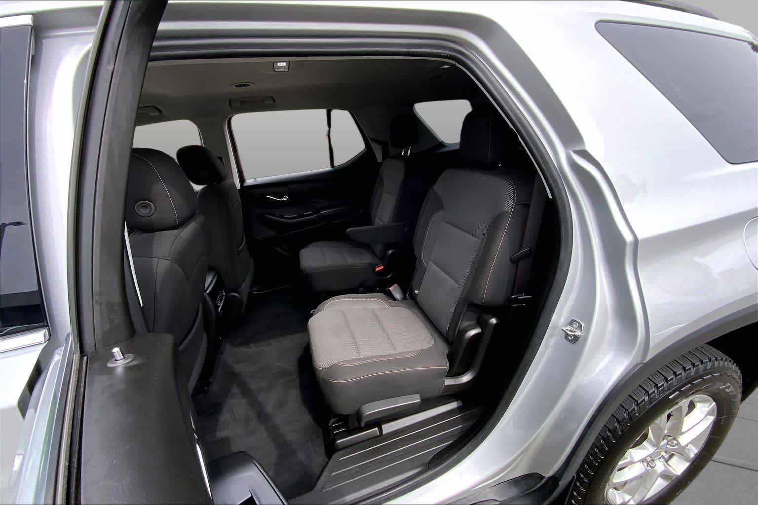 Used 2021 Chevrolet Traverse LT AWD/4WD image 21
