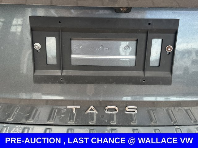 Certified 2023 Volkswagen Taos SE w/ Panoramic Sunroof Package FWD image 9