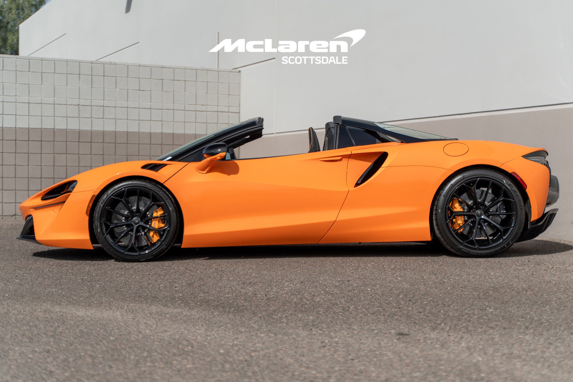 New 2026 McLaren Artura Spider image 4