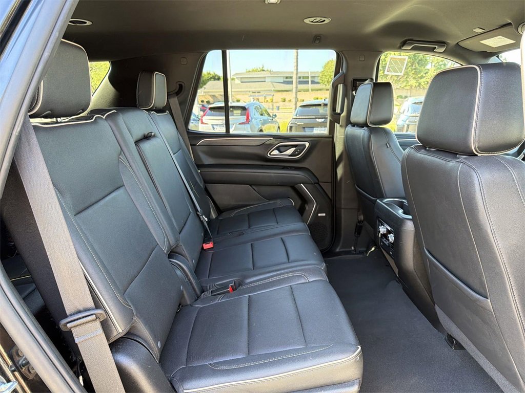 Used 2023 GMC Yukon SLT image 31