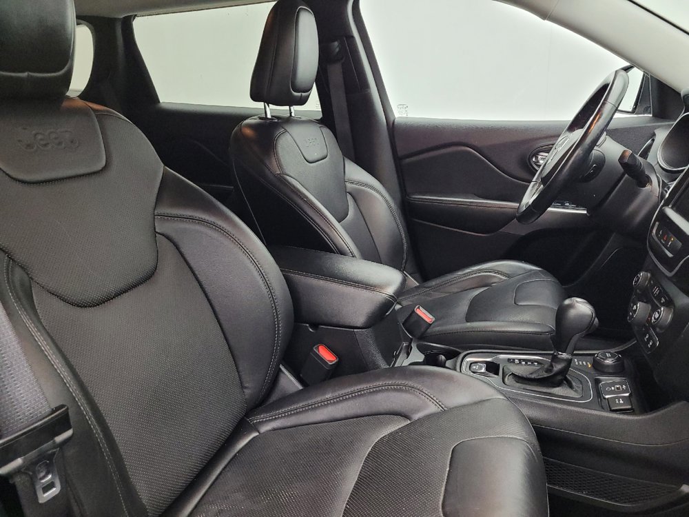 Used 2021 Jeep Cherokee Latitude Lux w/ Comfort/Convenience Group image 21