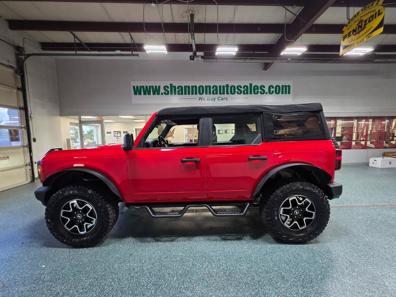 Used 2023 Ford Bronco 4-Door AWD/4WD image 11
