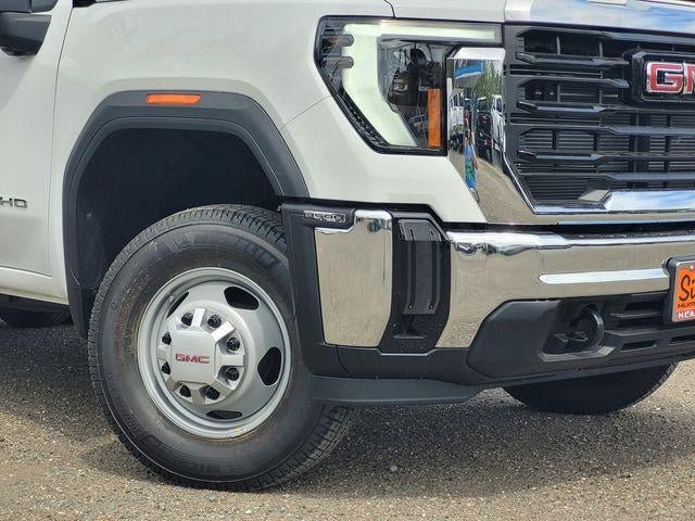 New 2026 GMC Sierra 3500 Pro w/ Convenience Package RWD image 9